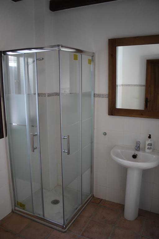Apartamentos Real Fabrica Hojalata Juzcar Phòng bức ảnh